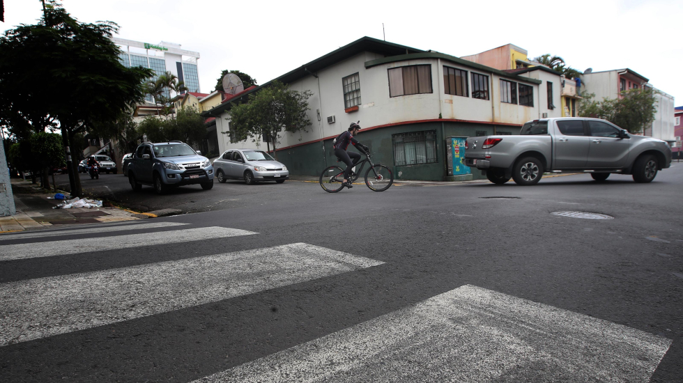 Poco a poco, la ciudadanía va apropiándose del espacio público gracias al uso de la bicicleta y la peatonización. John Durán / Grupo Nación